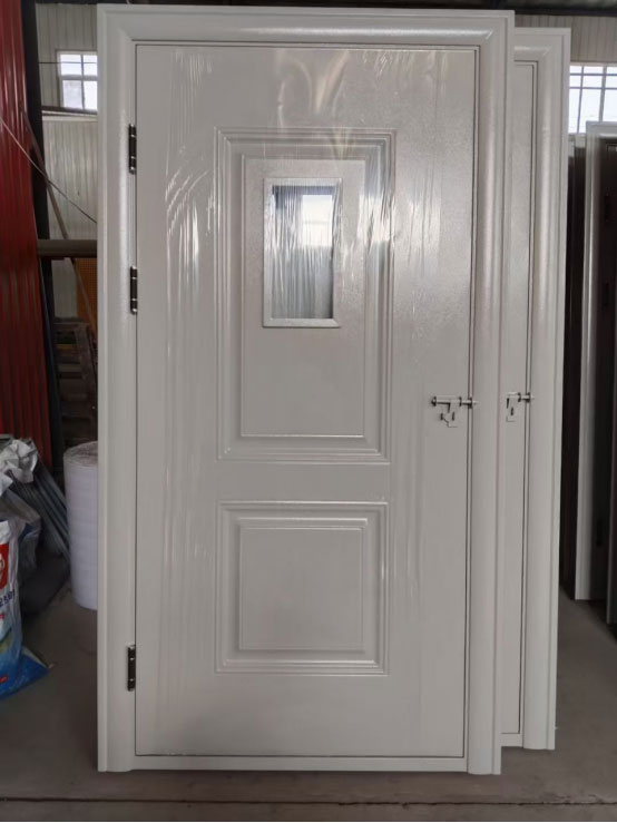 拜城学校教室门