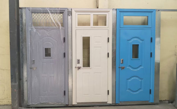 拜城学校教室门