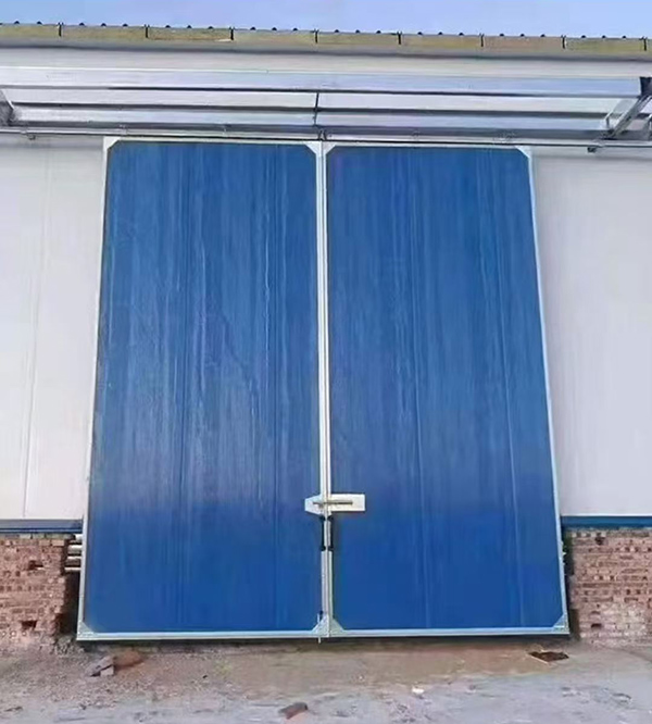 拜城工业门在大型仓储物流通道中的应用实例